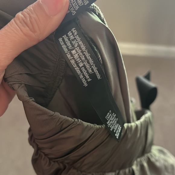 “Victoria Secret Sport: Joggers size small” - Picture 8 of 9